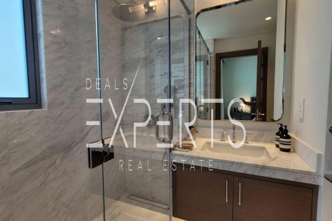 Vilë në Abu Dhabi, Emiratet e Bashkuara Arabe 6 dhoma gjumi, 830.7 m2. № 722304 - Foto 20
