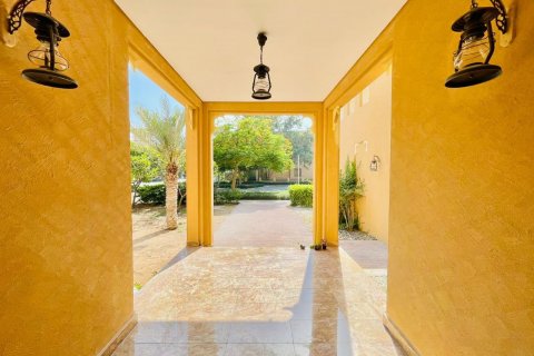 Villa til salgs i Al Furjan, Dubai, Emiratene 5 soverom, 70 kvm Nr. 292909 - Foto 17