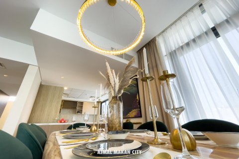 Villa te koop in Sharjah, VAE 5 slaapkamers, 367 vr.m., nr 280803 - foto 2