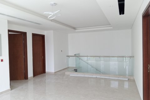Townhouse in Al Zorah, Ajman, UAE 3 bedrooms, 330 sq.m. № 645107 - photo 10