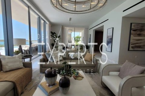 Vilë në Abu Dhabi, Emiratet e Bashkuara Arabe 6 dhoma gjumi, 830.7 m2. № 722304 - Foto 8