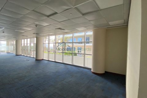 Oficina en alquiler en Deira, Dubai, EAU 5811 m2 № 295916 - foto 24