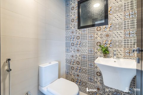 Appartamento in vendita a Al Warsan, Dubai, EAU 1 camera da letto, 32 mq. № 253777 - foto 16