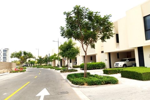 Townhouse in Al Zorah, Ajman, UAE 3 bedrooms, 330 sq.m. № 645107 - photo 2