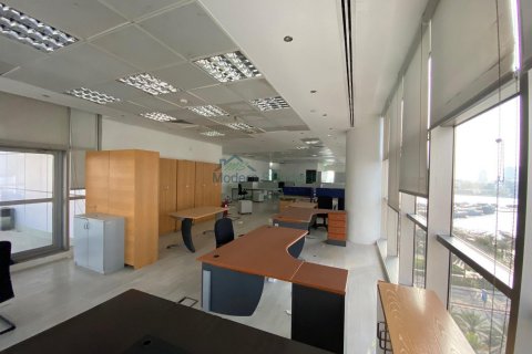 Oficina en alquiler en Deira, Dubai, EAU 5811 m2 № 295916 - foto 14