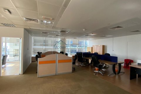 Oficina en alquiler en Deira, Dubai, EAU 5811 m2 № 295916 - foto 16