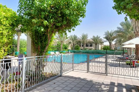 Villa in Serena, Dubai, UAE 3 bedrooms, 188.03 sq.m. № 258460