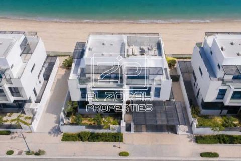 Villa asukohaga Sharjah Waterfront City, AÜE: 7 magamistoaga, 476 m² Nr 739780