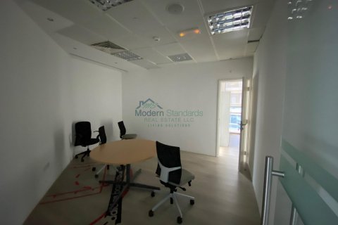 Oficina en alquiler en Deira, Dubai, EAU 5811 m2 № 295916 - foto 3