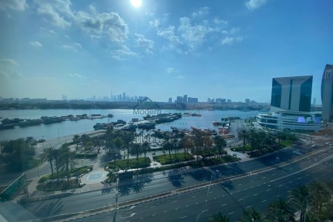 Oficina en alquiler en Deira, Dubai, EAU 5811 m2 № 295916 - foto 2