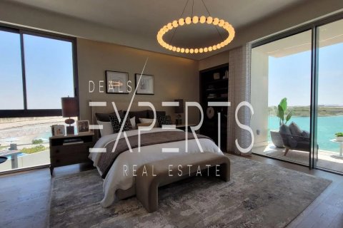 Vilë në Abu Dhabi, Emiratet e Bashkuara Arabe 6 dhoma gjumi, 830.7 m2. № 722304 - Foto 17