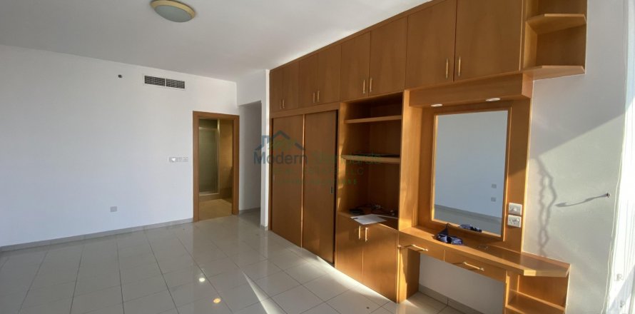 Appartement à Sheikh Zayed Road, Dubai, EAU: 3 chambres, 2529 m2 № 295340