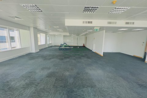 Купити офіс в Sheikh Zayed Road, Дубай, ОАЕ 4006м2, № 293998 - фото 13