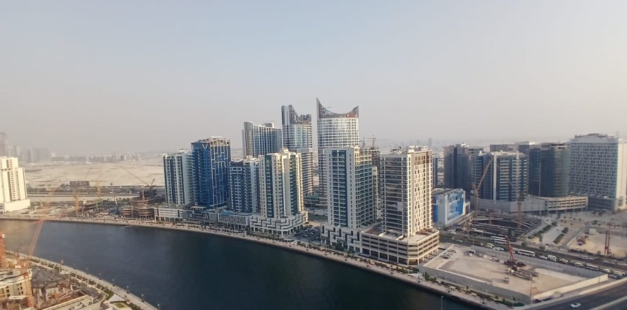 דירה ב Business Bay, Dubai, איחוד האמירויות 1 חדר, 37.9 מ"ר מספר 687938