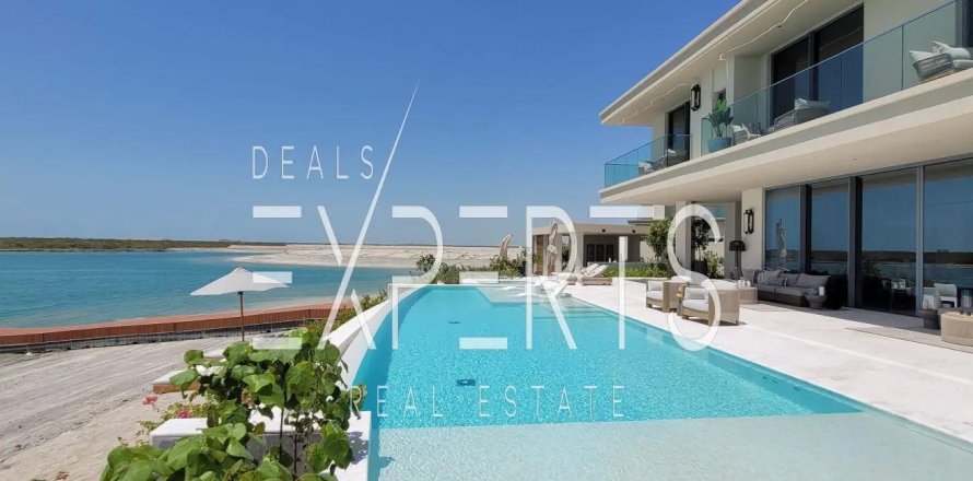 Vilë në Abu Dhabi, Emiratet e Bashkuara Arabe 6 dhoma gjumi, 830.7 m2. № 722304