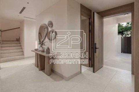 خانه شهری برای فروش در Sharjah، امارات متحده عربی 3 خوابه ، 253 متر مربع ، شماره 739136 - تصویر 2
