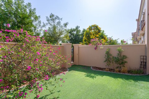 Villa till försäljning i Serena, Dubai, UAE 3 sovrum, 199 kvm Nr. 677476 - fotografi 13