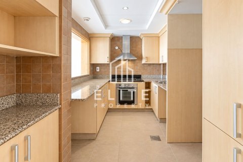 Apartmen di Palm Jumeirah, Dubai, UAE 2 bilik tidur, 148 meter persegi № 764642 - foto 13