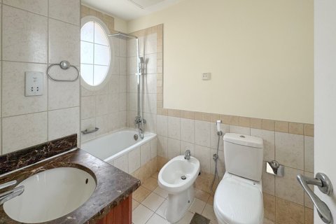 Radhus till försäljning i The Springs, Dubai, UAE 2 sovrum, 151.47 kvm Nr. 757374 - fotografi 15