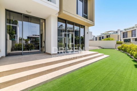 ویلا در Dubai Hills Estate، Dubai ، امارات متحده عربی 3 خوابه ، 394.19 متر مربع.  شماره 744760