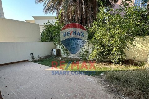 Vila v Al Maqtaa, Abu Dhabi, SAE 5 spální, 508 m2 č. 512002 - Fotografia 15