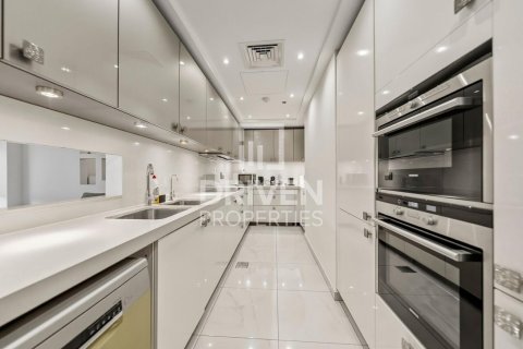 Dupleks di Jumeirah Beach Residence, Dubai, UAE 4 bilik tidur, 389.36 meter persegi № 767168 - foto 20