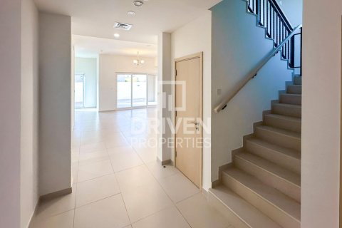 Villa sa Dubai Land, Dubai, UAE 4 silid-tulugan, 400.04 sq.m. № 762264 - larawan 9