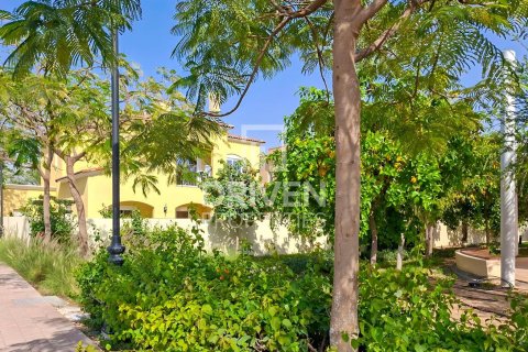 Villa sa Dubai Land, Dubai, UAE 4 silid-tulugan, 400.04 sq.m. № 762264 - larawan 16