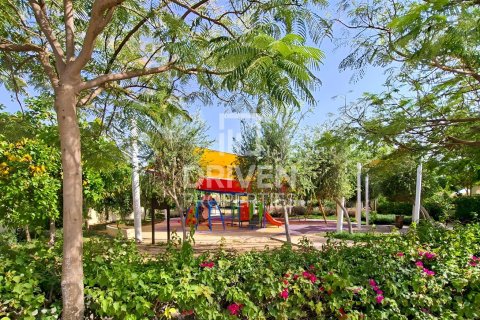 Villa sa Dubai Land, Dubai, UAE 4 silid-tulugan, 400.04 sq.m. № 762264 - larawan 13