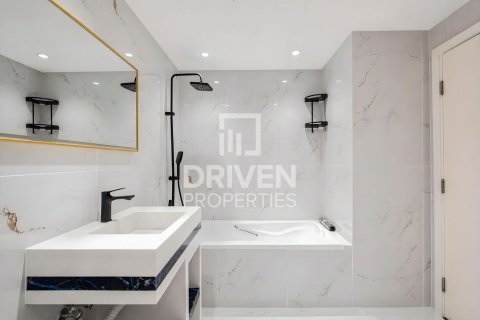 Apartamento en venta en Downtown Dubai (Downtown Burj Dubai), Dubai, EAU 2 dormitorios, 125.42 m2 № 762266 - foto 15