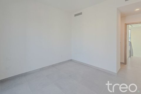 Huvila Dubai Land, Dubai, Arabiemiraatit 3 makuuhuonetta, 183.76 m2 № 733302 - kuva 12