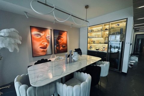 Kuća u nizu u gradu Dubai, UAE 4 spavaće sobe, 304.53 m2 Br. 637565