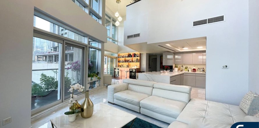 Korter asukohaga THE LOFTS asukohaga Downtown Dubai (Downtown Burj Dubai), AÜE: 3 magamistoaga, 348 m² Nr 685277