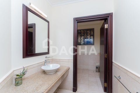 Vila di Palm Jumeirah, Dubai, UAE 5 bilik tidur, 465 meter persegi № 752085 - foto 9