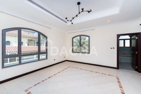Vila di Palm Jumeirah, Dubai, UAE 5 bilik tidur, 465 meter persegi № 752085 - foto 12