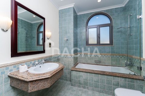 Vila di Palm Jumeirah, Dubai, UAE 5 bilik tidur, 465 meter persegi № 752085 - foto 14