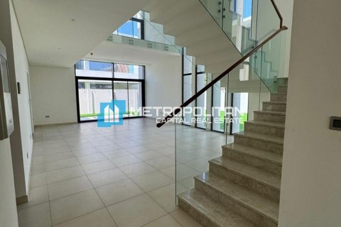 Vilă de vânzare în Yas Island, Abu Dhabi, EAU 4 dormitoare, 599.3 mp.  №697481 - poză 3