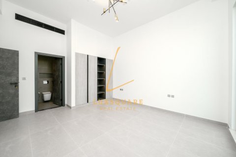 Villa in Al Furjan, Dubai, UAE 5 bedrooms, 600 sq.m. № 741542 - photo 8