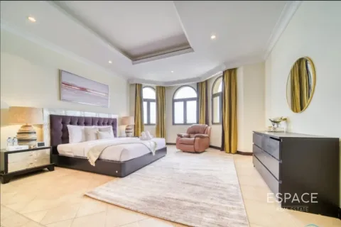 Vila di Palm Jumeirah, Dubai, UEA 5 kamar tidur, 496 m2 nomor 738278 - foto 8