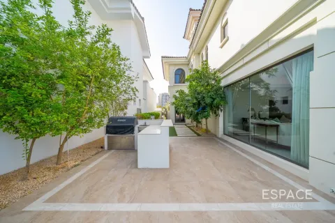 Vilë në Palm Jumeirah, Dubai, Emiratet e Bashkuara Arabe 3 dhoma gjumi, 465 m2. № 738279 - Foto 17