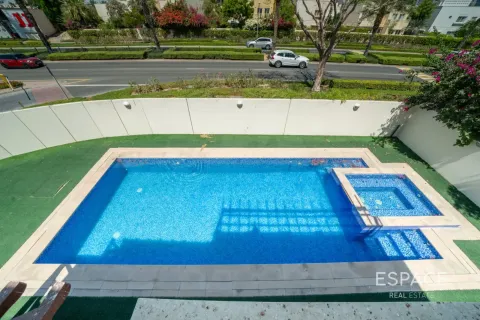 Villa Meadows, Dubaijā, AAE 6 istabas, 457 m2 Nr. 738277 - attēls 19