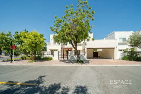 Villa Meadows, Dubaijā, AAE 6 istabas, 457 m2 Nr. 738277 - attēls 20