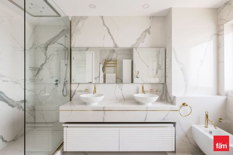 Appartamento in vendita a Dubai, EAU 3 camere da letto, 182.1 mq. № 718993 - foto 13