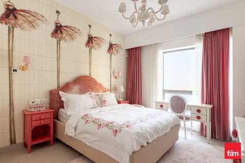 Appartamento in vendita a Dubai, EAU 3 camere da letto, 182.1 mq. № 718993 - foto 15