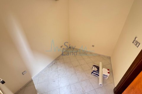Villa in Umm Suqeim, Dubai, UAE 4 bedrooms, 372 sq.m. № 659626 - photo 14
