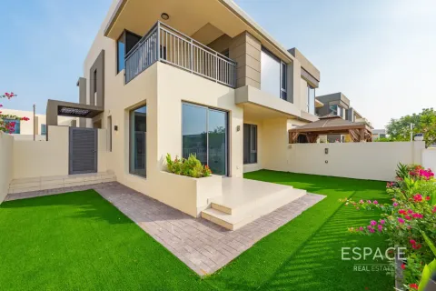 Villa i Dubai Hills Estate, Dubai, Emiratene 5 soverom, 251 kvm nr. 737974