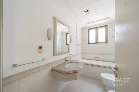 Vila v Palm Jumeirah, Dubai, SAE 5 spální, 511 m2 č. 737976 - Fotografia 5
