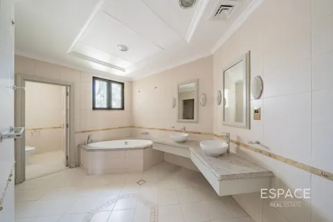 Vila v Palm Jumeirah, Dubai, SAE 5 spální, 511 m2 č. 737976 - Fotografia 10