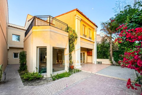 Adosado en Green Community, Dubai, EAU 3 dormitorios, 375 m² № 766643