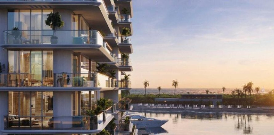 Huoneisto Deira, Dubai, Arabiemiraatit 4 makuuhuonetta, 651 m2 № 726454
